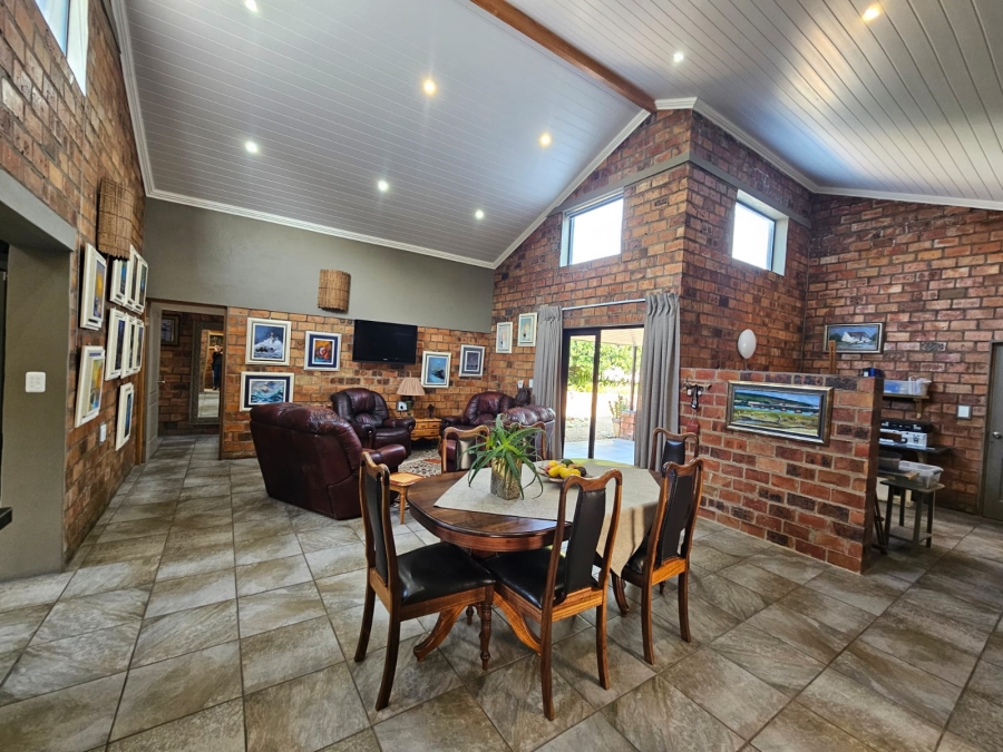 3 Bedroom Property for Sale in Stilbaai Wes Western Cape